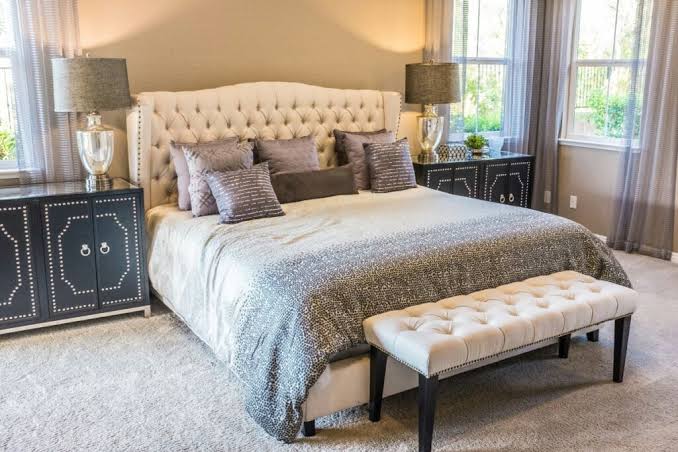 Restful room setting for sleep hygiene tracker